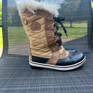 Kids Sorel waterproof boots